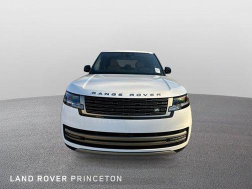 2025 Land Rover Range Rover P530 SE 7 Seat