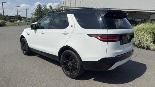 2025 Land Rover Discovery P360 Dynamic SE