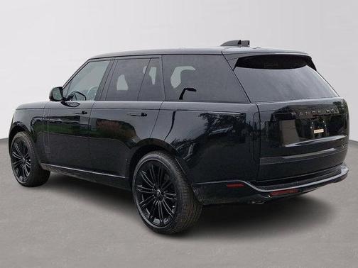 2025 Land Rover Range Rover P530 SE