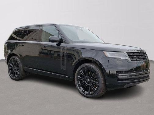 2025 Land Rover Range Rover P530 SE