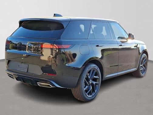 2025 Land Rover Range Rover Sport P360 SE