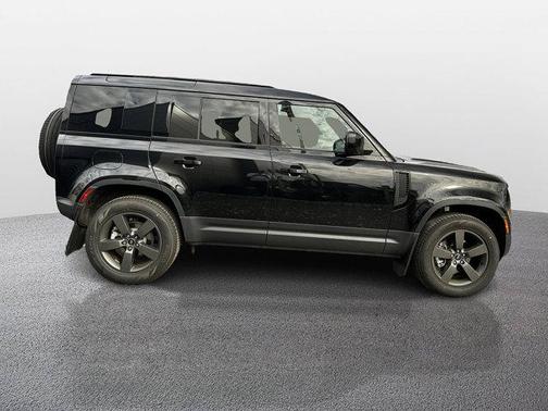 2025 Land Rover Defender P300