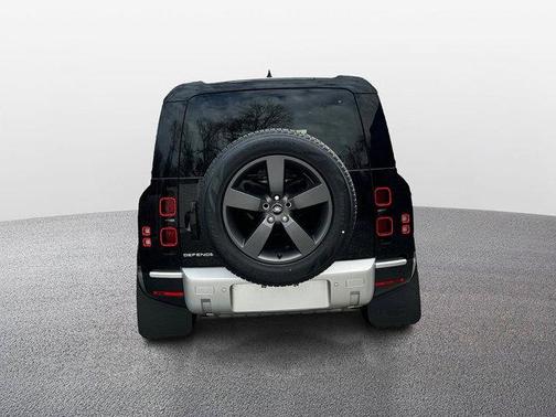 2025 Land Rover Defender P300