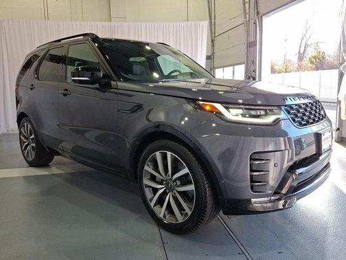 2025 Land Rover Discovery P300 Dynamic SE