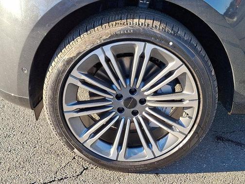 2026 Land Rover Range Rover P530 SE 7 Seat