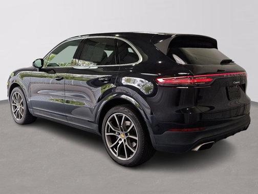 2022 Porsche Cayenne 