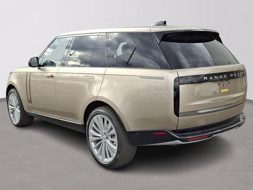 2025 Land Rover Range Rover P400 SE