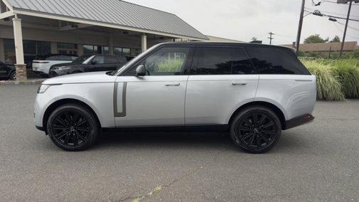 2025 Land Rover Range Rover P530 SE
