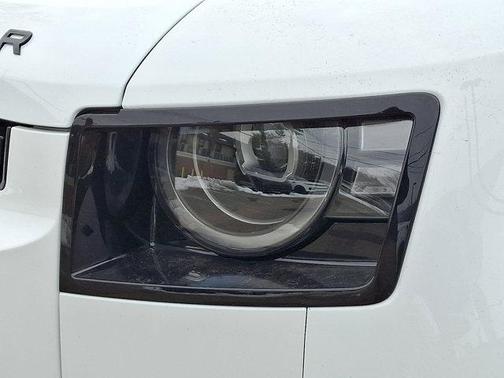 2026 Land Rover Defender 110 X-Dynamic SE