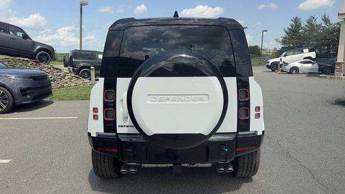 2025 Land Rover Defender P525 V8