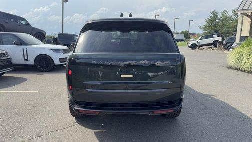 2025 Land Rover Range Rover P400 SE
