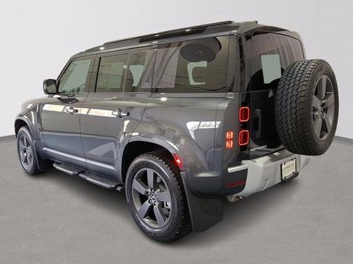 2025 Land Rover Defender P300