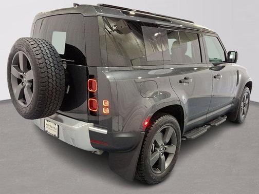 2025 Land Rover Defender P300