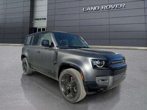 2025 Land Rover Defender P525 V8