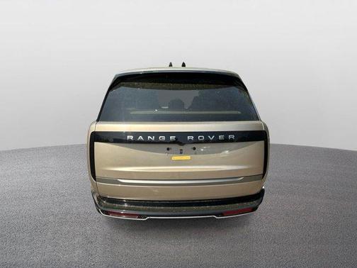 2025 Land Rover Range Rover P400 SE