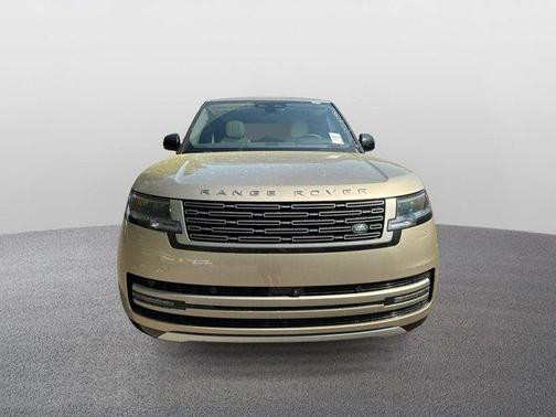 2025 Land Rover Range Rover P400 SE