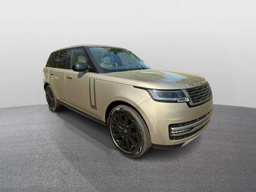 2025 Land Rover Range Rover P400 SE