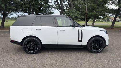 2025 Land Rover Range Rover P400 SE