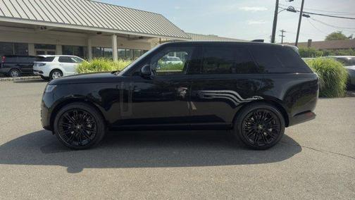 2025 Land Rover Range Rover P530 SE