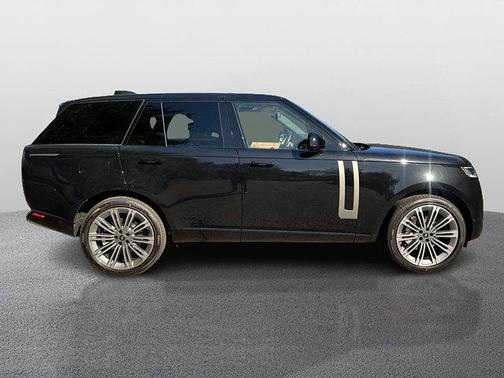 2025 Land Rover Range Rover P530 SE
