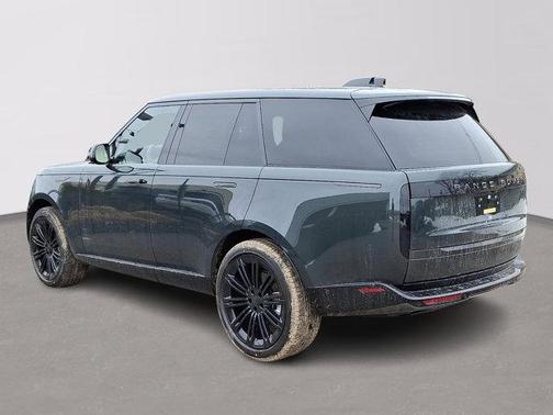 2026 Land Rover Range Rover P400 SE