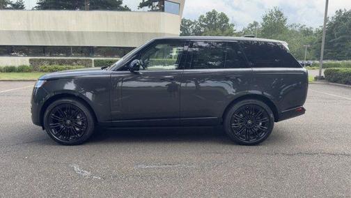 2025 Land Rover Range Rover P530 SE