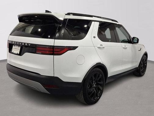 2025 Land Rover Discovery P300 S