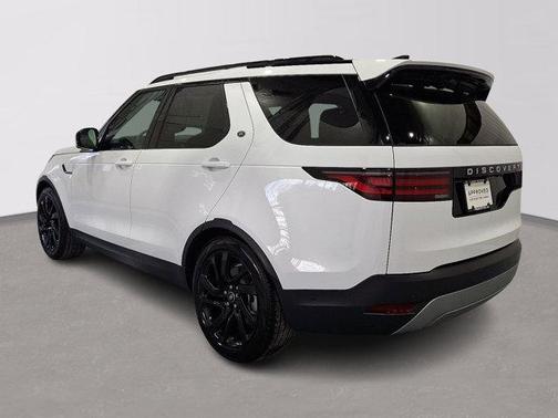 2025 Land Rover Discovery P300 S