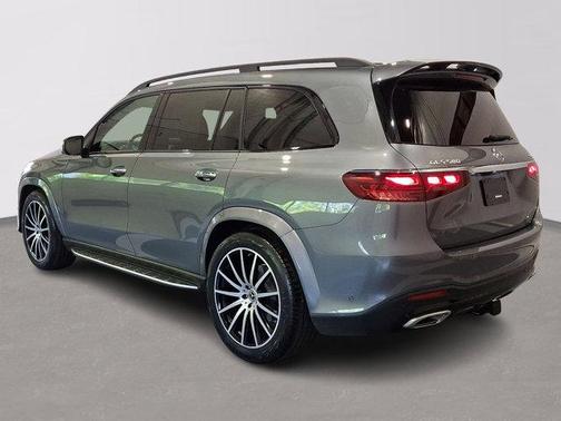 Selenite Gray Metallic 2024 Mercedes-Benz GLS 580 Base 4MATIC