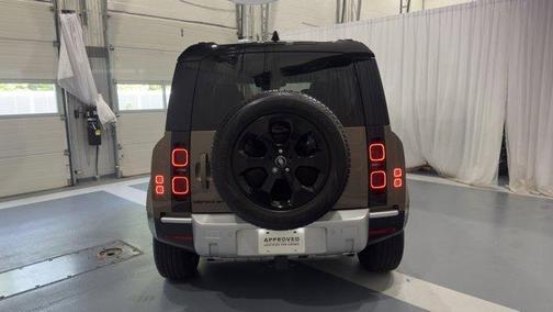 2025 Land Rover Defender P300