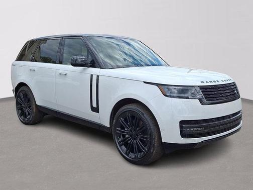 Ostuni Pearl White 2026 Land Rover Range Rover P400 SE