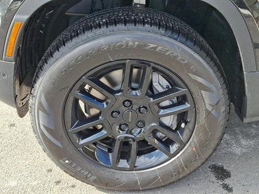 2026 Land Rover Defender P300 S