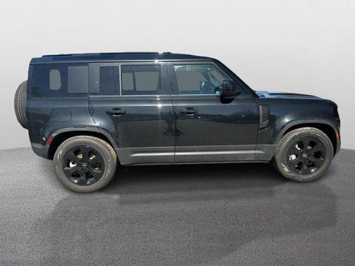 2025 Land Rover Defender P300