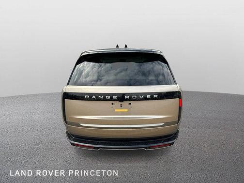 2025 Land Rover Range Rover P530 SE