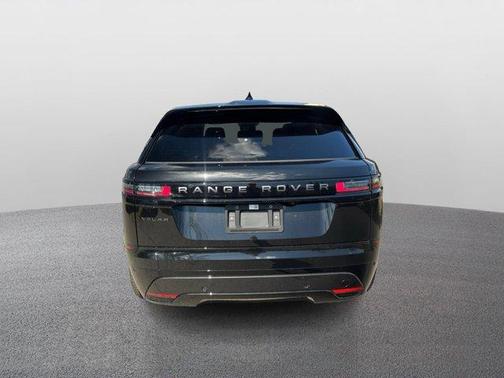 2026 Land Rover Range Rover Velar Dynamic SE