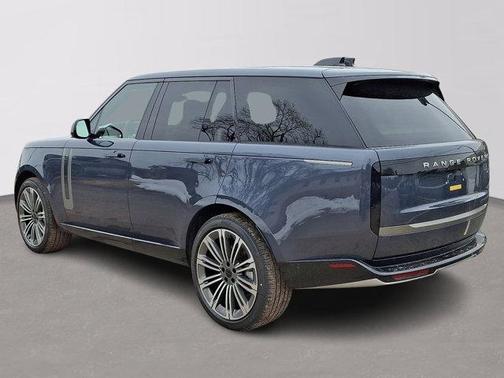 2026 Land Rover Range Rover P400 SE