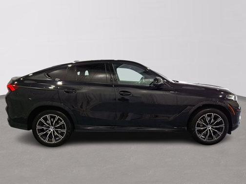 Black Sapphire Metallic 2024 BMW X6 xDrive40i