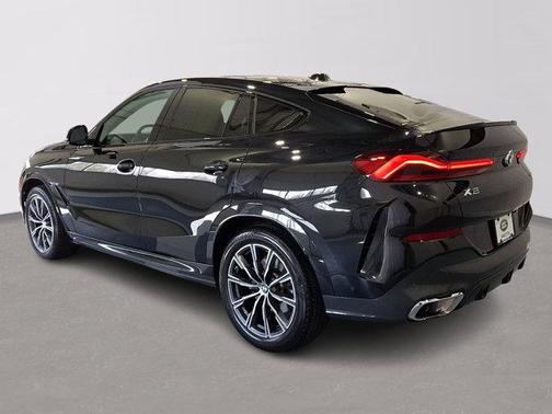 Black Sapphire Metallic 2024 BMW X6 xDrive40i