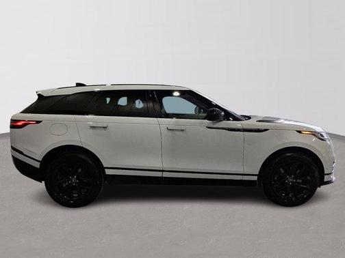 2026 Land Rover Range Rover Velar Dynamic SE