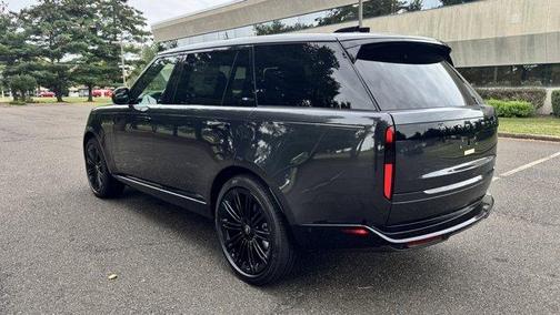 2025 Land Rover Range Rover P530 SE 7 Seat