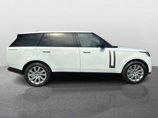 2025 Land Rover Range Rover P400 SE 7 Seat