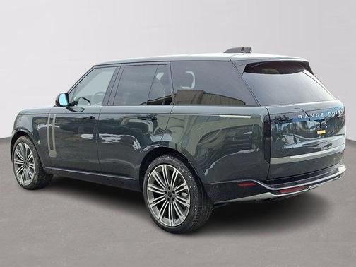 2026 Land Rover Range Rover P400 SE