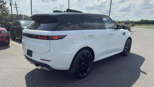 2025 Land Rover Range Rover Sport P530 Dynamic SE