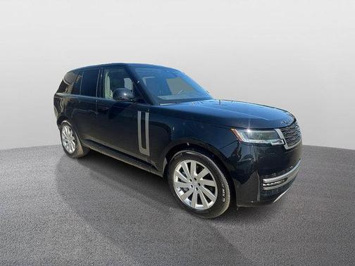 2025 Land Rover Range Rover P550e SE