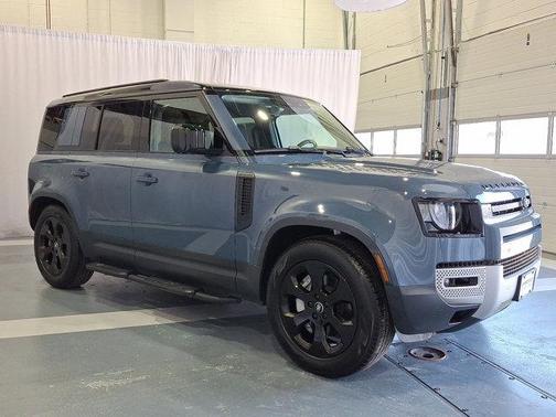 2025 Land Rover Defender P400 S