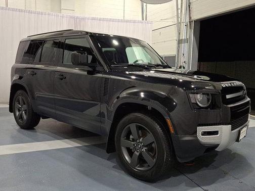 2025 Land Rover Defender P300