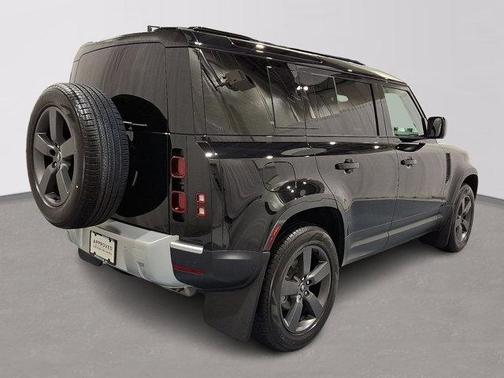 2025 Land Rover Defender P300