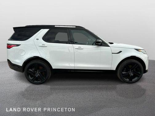 2025 Land Rover Discovery P360 Dynamic SE