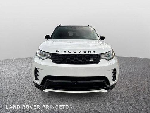 2025 Land Rover Discovery P360 Dynamic SE
