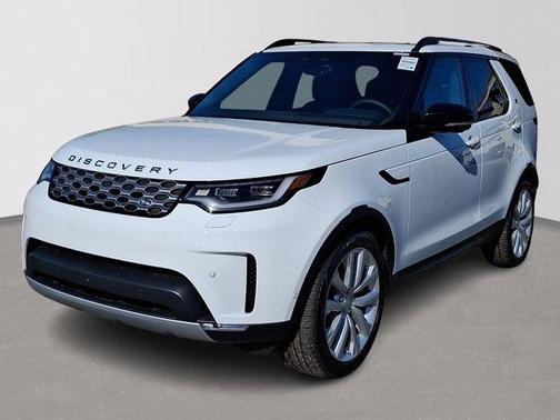 Fuji White 2026 Land Rover Discovery S